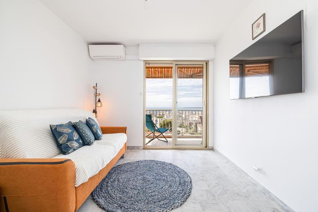 Elegant 2 Bed With Pool In Juan Les Pins