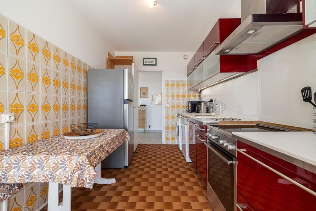 Appartement Elegant 2 Bed With Pool In Juan Les Pins