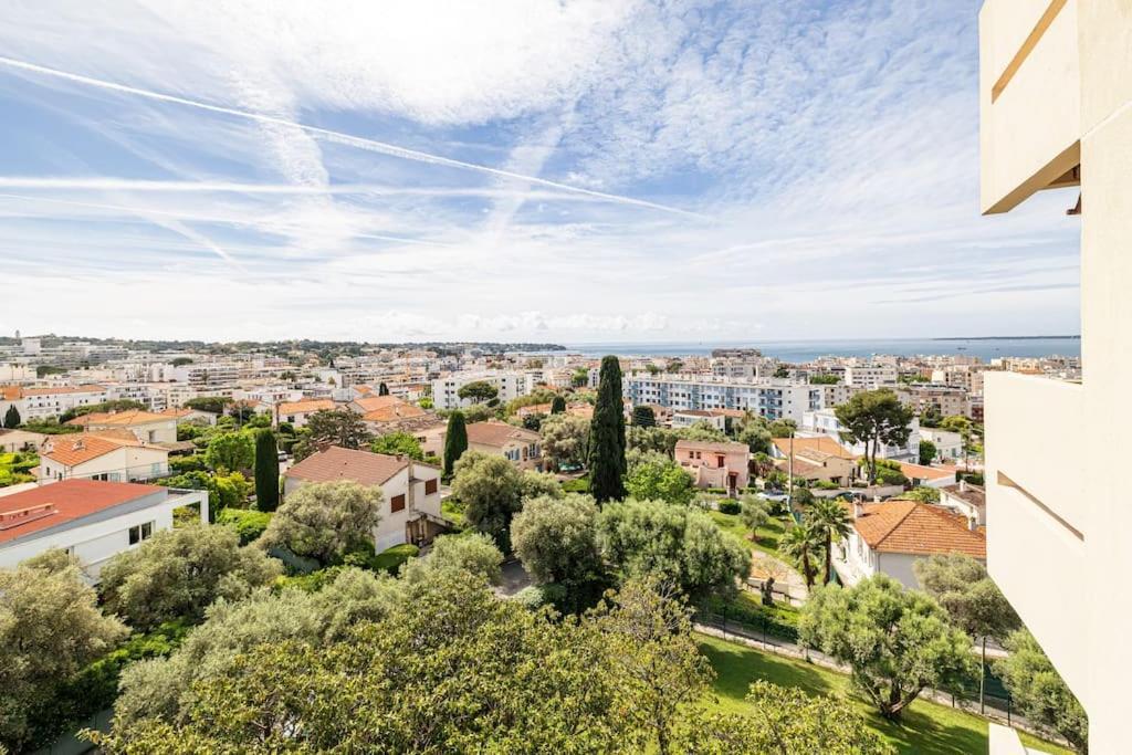 Appartement Elegant 2 Bed With Pool In Juan Les Pins